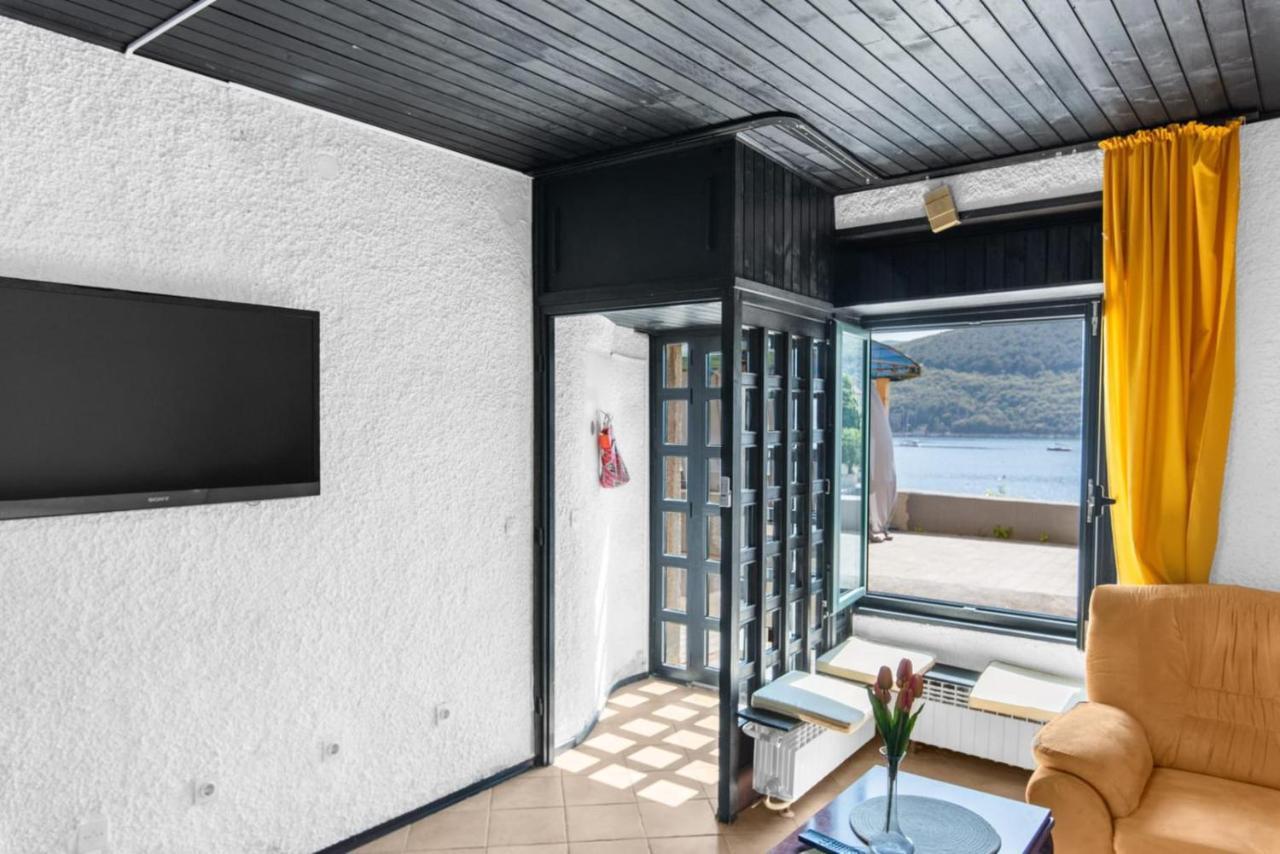 Apartmani Ella Рабац Екстериор снимка