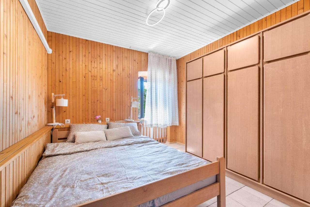 Apartmani Ella Рабац Екстериор снимка