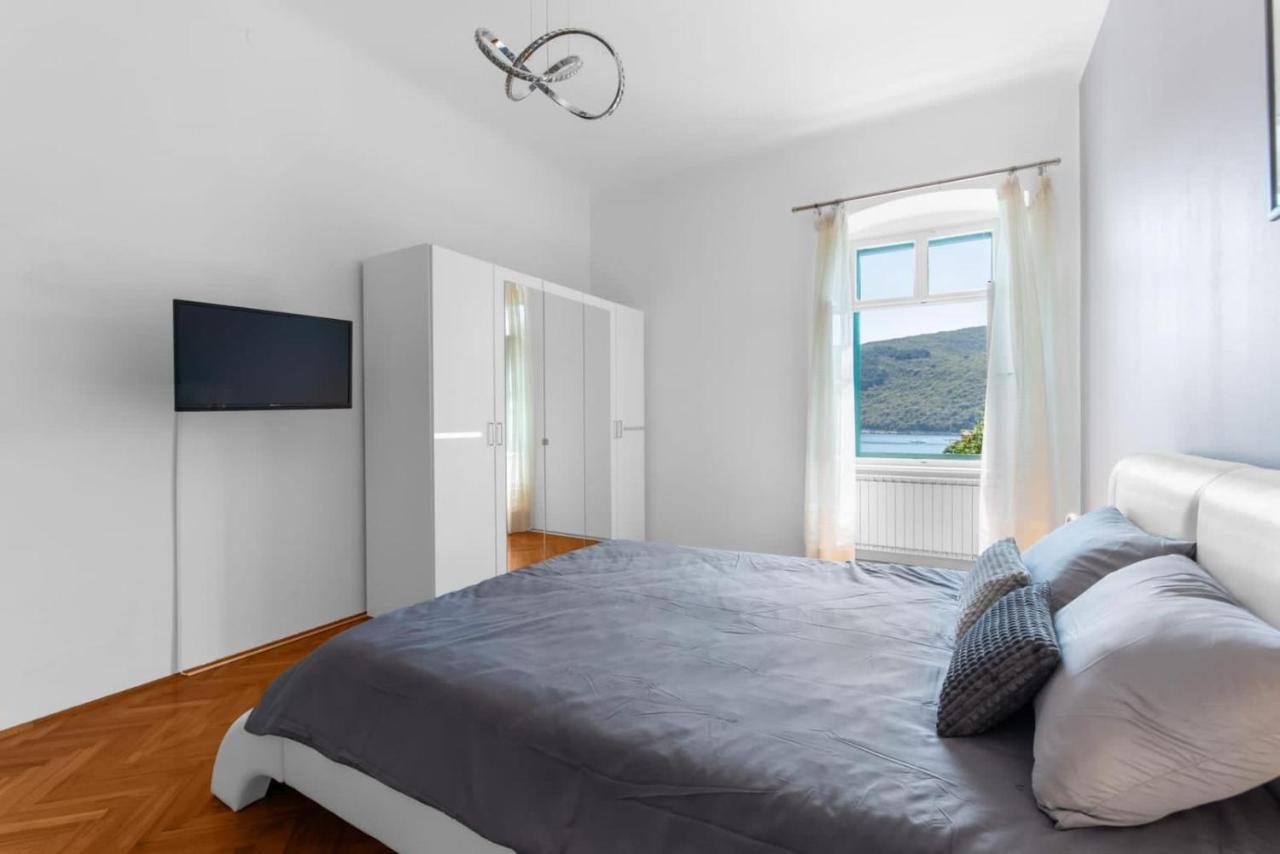Apartmani Ella Рабац Екстериор снимка