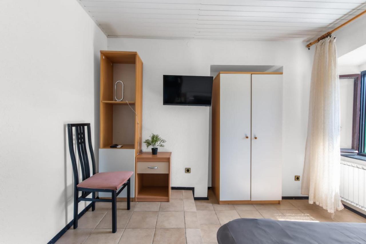 Apartmani Ella Рабац Екстериор снимка